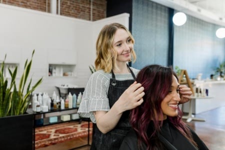 Extensions de cheveux naturels, quelles techniques privilégier pour un résultat durable